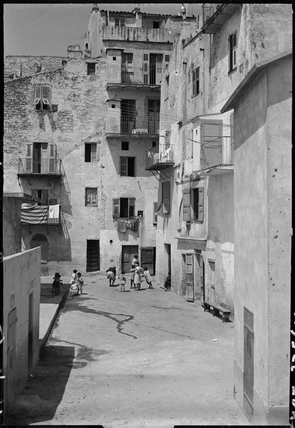 Bonifacio, Corse ; [Rue]