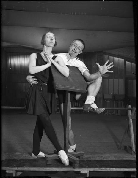 [Ida Rubinstein lors de la répétition d'un ballet]