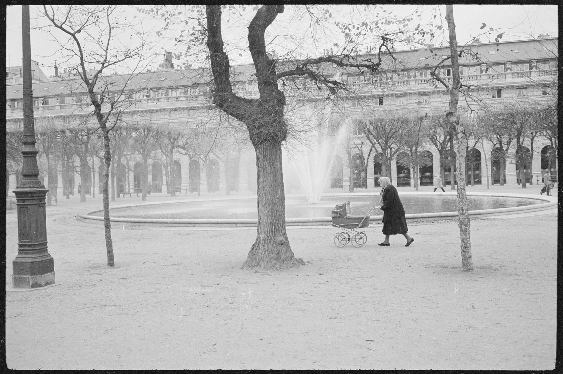 Bassin dans les jardins du Palais-Royal