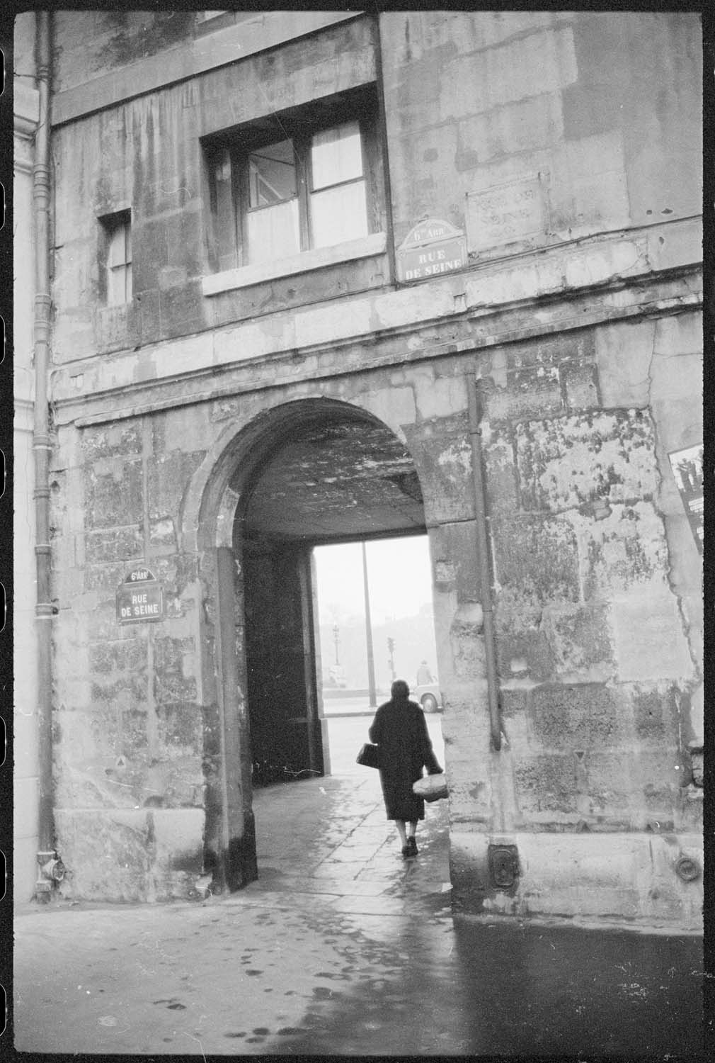 Passage entre la rue de Seine et le Quai Conti