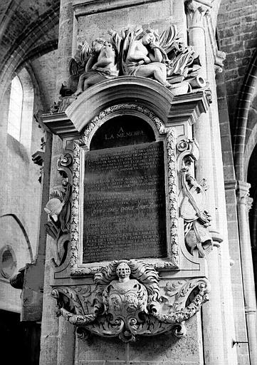 Monument funéraire de Pierre de La Brétéché, conseiller du roi et de Jeanne-Angélique Caloux, sa femme