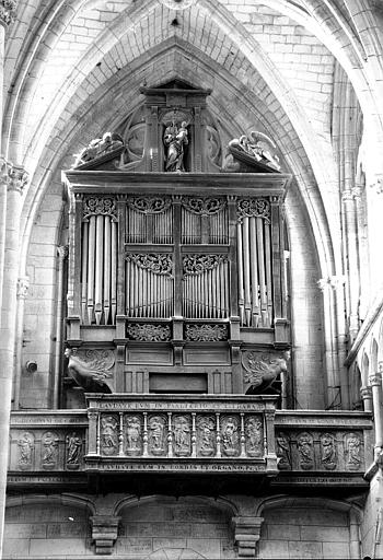 Orgue de tribune : tribune d'orgue ; buffet d'orgue