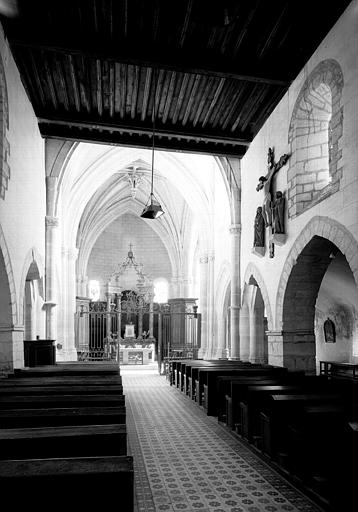 Intérieur, grille du choeur en fer forgé