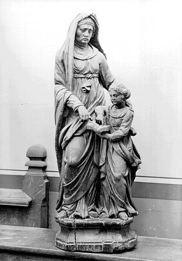 Statue de l'éducation de la Vierge, en bois