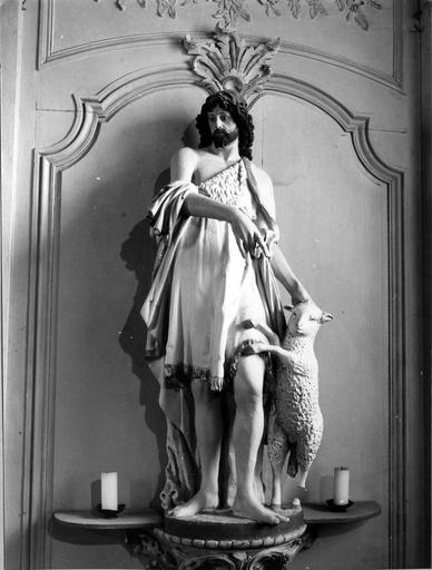 groupe sculpté du retable du maître-autel : Saint Jean-Baptiste