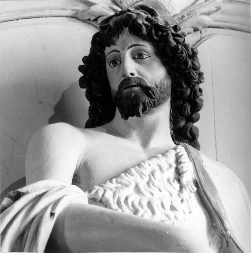 groupe sculpté du retable du maître-autel : Saint Jean-Baptiste, détail du visage du saint