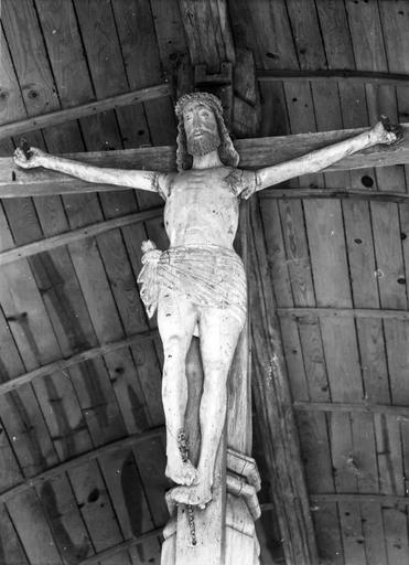 statue : Christ en croix - © Ministère de la Culture (France), Médiathèque du patrimoine et de la photographie (objets mobiliers), tous droits réservés