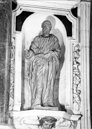 statue du retable du maître-autel : saint Pierre