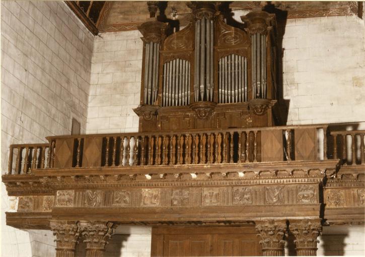 buffet d'orgue provenant du prieuré de Château-l'Hermitage