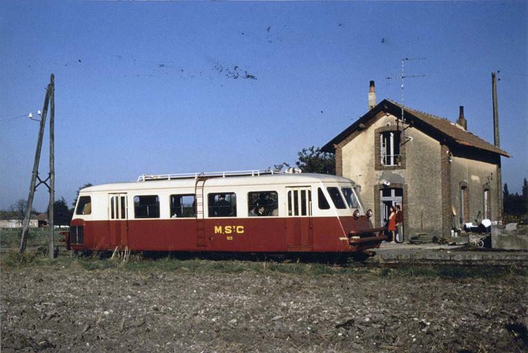 locomotive (autorail à voie normale) type A75 D, n°903