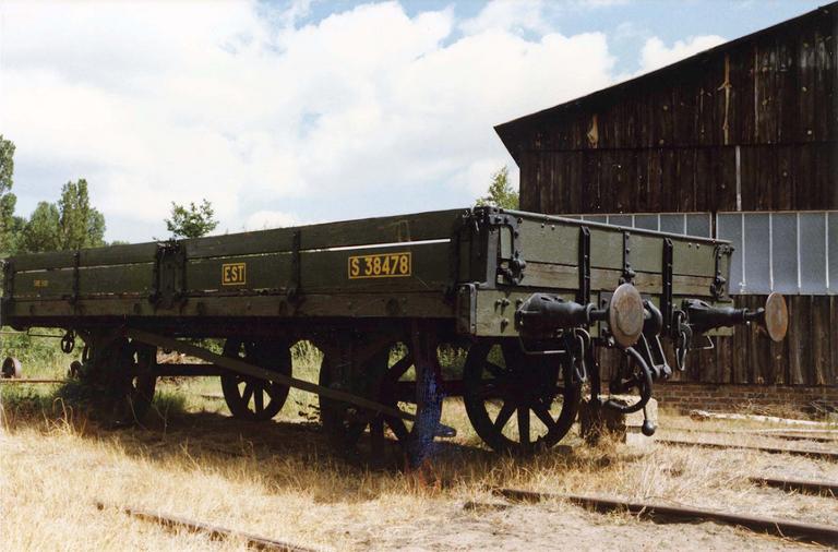 wagons plats S 38741 et S 38748