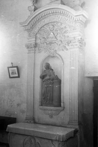 statue : Sainte Barbe - © Ministère de la Culture (France), Médiathèque du patrimoine et de la photographie (objets mobiliers), tous droits réservés