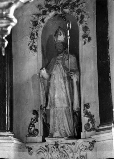 statue du retable du maître-autel : saint Augustin