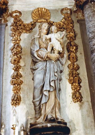 statue : Vierge à l'Enfant