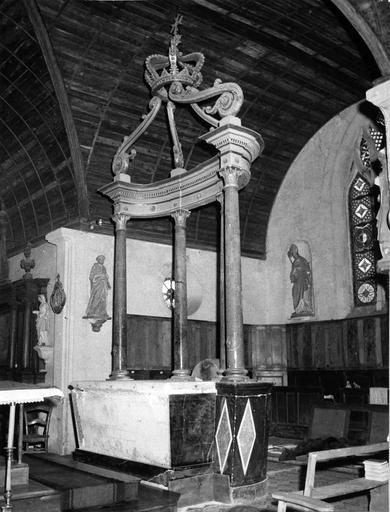 maître-autel et son baldaquin ou ciborium - © Ministère de la Culture (France), Médiathèque du patrimoine et de la photographie (objets mobiliers), tous droits réservés