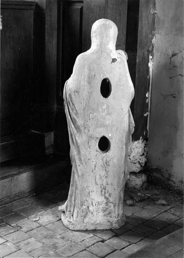 statue : Vierge à l'Enfant, dos - © Ministère de la Culture (France), Médiathèque du patrimoine et de la photographie (objets mobiliers), tous droits réservés