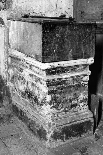 fonts baptismaux - © Ministère de la Culture (France), Médiathèque du patrimoine et de la photographie (objets mobiliers), tous droits réservés