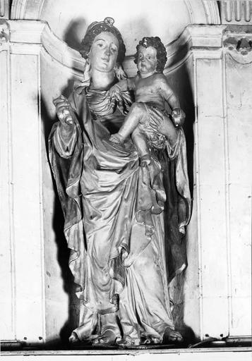 statue : Vierge à l'Enfant