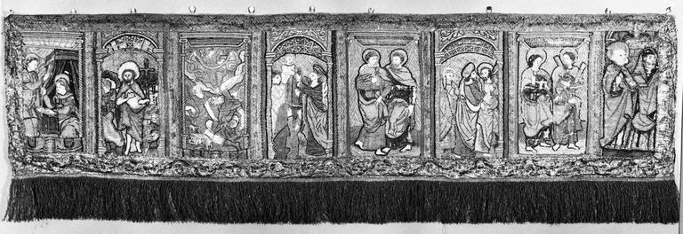 broderie : scènes religieuses et saints