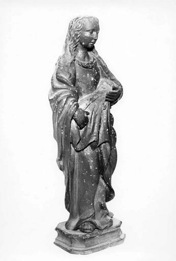 statuette : Vierge de l'Annonciation - © Ministère de la Culture (France), Médiathèque du patrimoine et de la photographie (objets mobiliers), tous droits réservés
