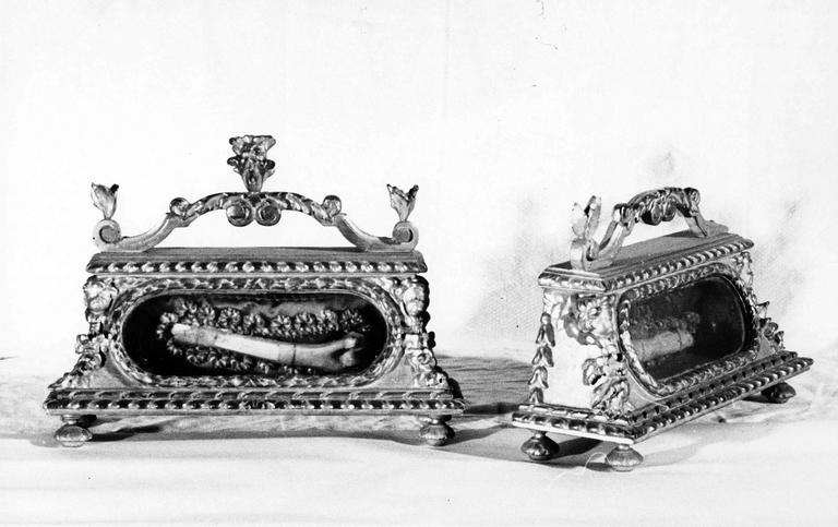 reliquaires n°38 et n°39 - © Ministère de la Culture (France), Médiathèque du patrimoine et de la photographie (objets mobiliers), tous droits réservés