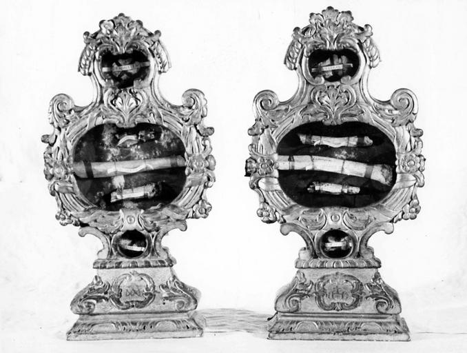 reliquaires n°44 et n°46 - © Ministère de la Culture (France), Médiathèque du patrimoine et de la photographie (objets mobiliers), tous droits réservés