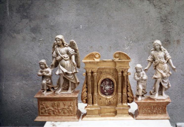 2 groupes sculptés : Saint Joseph et l'Enfant Jésus, Ange gardien et enfant