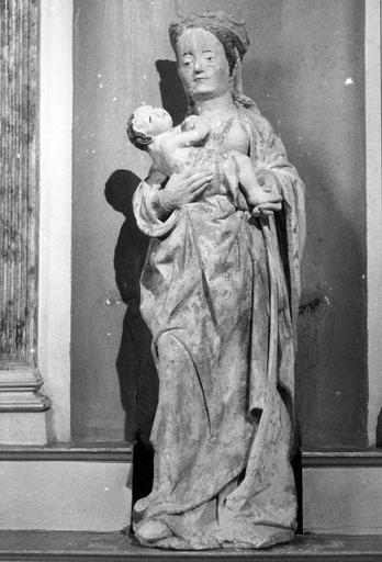 statue : Vierge à l'Enfant - © Ministère de la Culture (France), Médiathèque du patrimoine et de la photographie (objets mobiliers), tous droits réservés