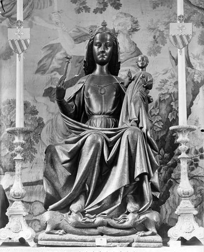 statue : Vierge à l'Enfant, avant restauration