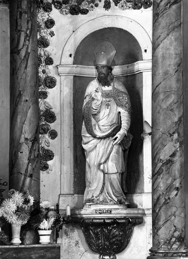 statue du retable du maître-autel : saint Julien