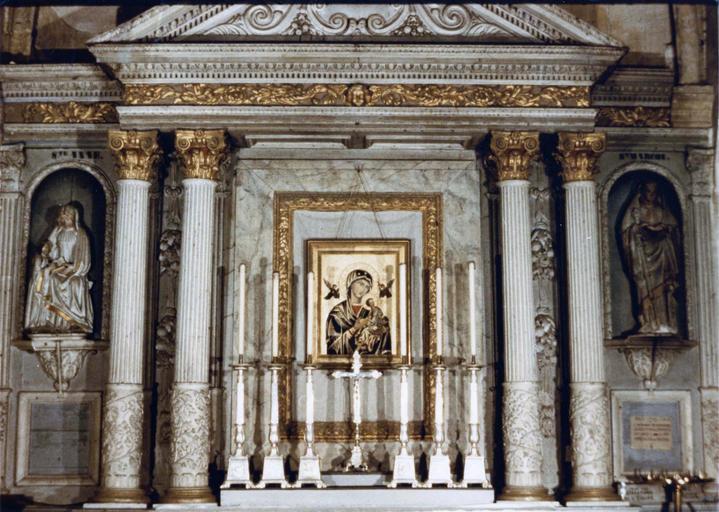 retable, groupe sculpté : Sainte Anne et la Vierge, statue : Saint Marcou - © Ministère de la Culture (France), Médiathèque du patrimoine et de la photographie (objets mobiliers), tous droits réservés