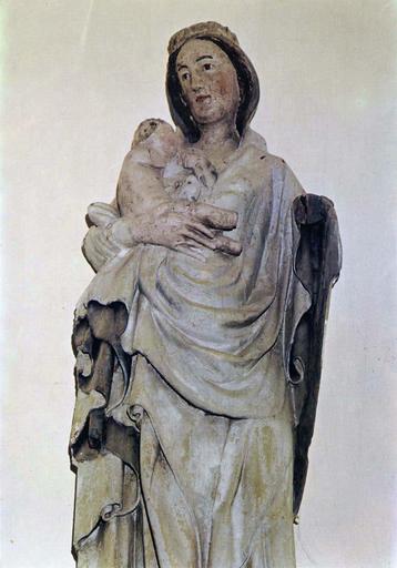 statue : Vierge à l'Enfant
