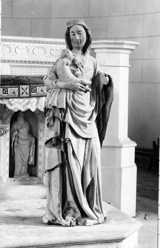 statue : Vierge à l'Enfant