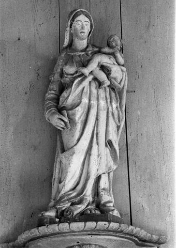 statue du retable : Vierge à l'Enfant