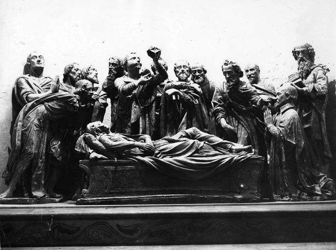 groupe sculpté : La Mort de la Vierge - © Ministère de la Culture (France), Médiathèque du patrimoine et de la photographie (objets mobiliers), tous droits réservés