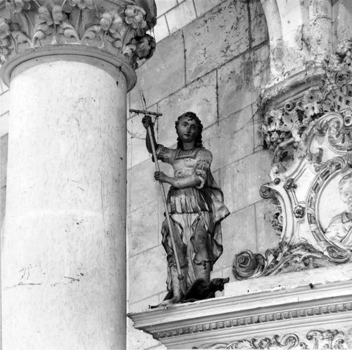 retable latéral sud, statue : saint Georges ?