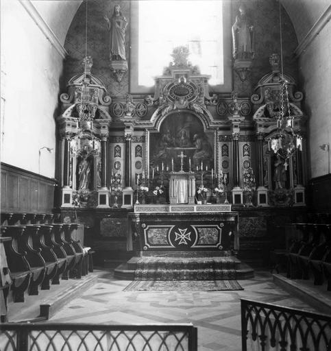 Retable, tableau : Les Disciples d'Emmaüs, 2 statues : Saint Gervais, Saint Protais