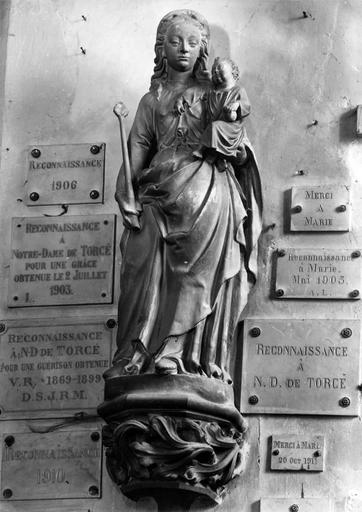 Statue : Vierge et l'enfant