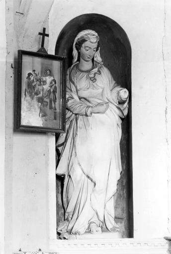 statue : sainte femme