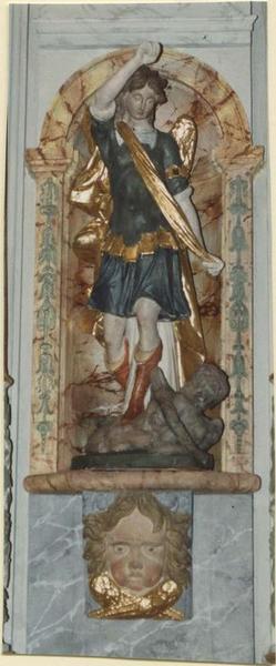 statue du retable : saint Michel terrassant le dragon, vue générale - © Ministère de la Culture (France), Médiathèque du patrimoine et de la photographie (objets mobiliers), tous droits réservés