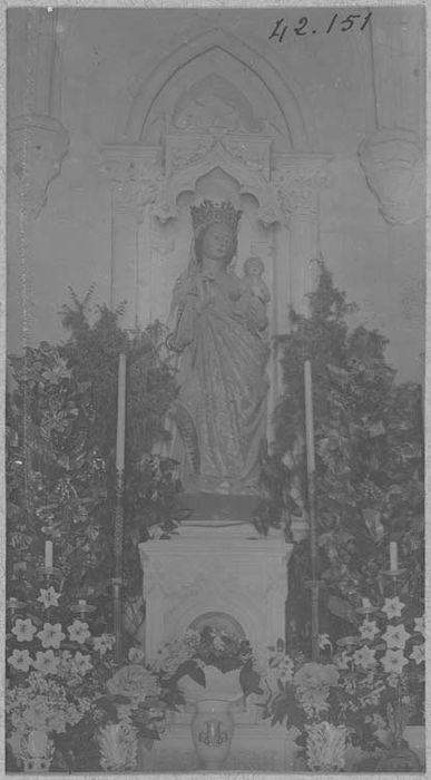 Statue : Vierge à l'Enfant