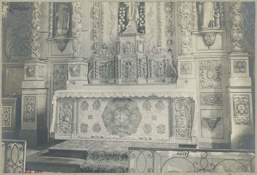 retable et tabernacle du maître-autel, statuettes