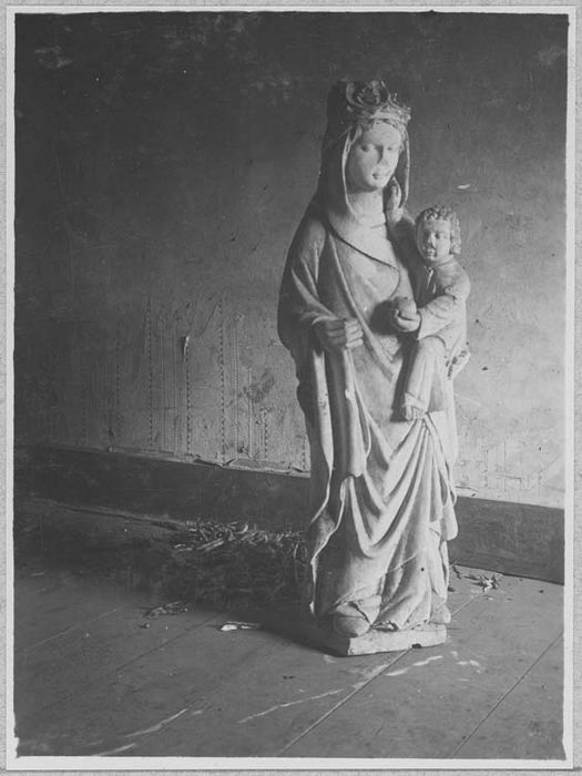 Statue : Vierge à l'Enfant