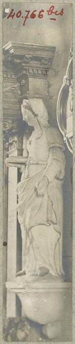 statue : Sainte Barbe - © Ministère de la Culture (France), Médiathèque du patrimoine et de la photographie, diffusion RMN-GP