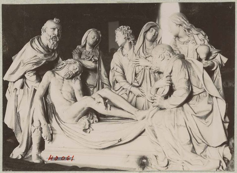 groupe sculpté : La Mise au tombeau