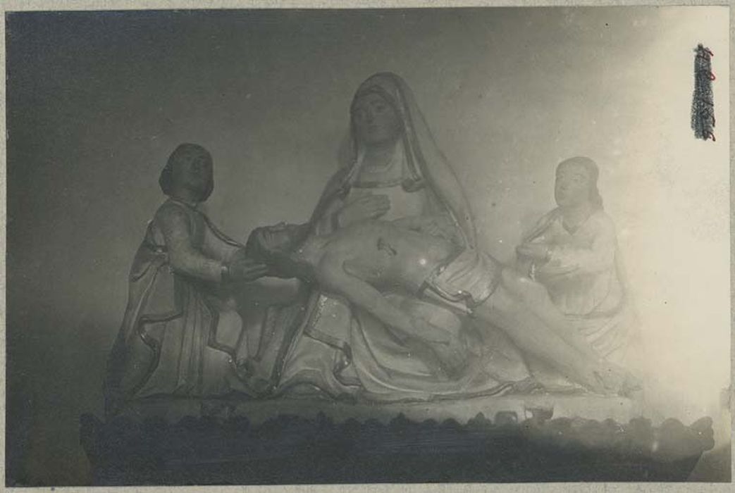 groupe sculpté : Vierge de Pitié