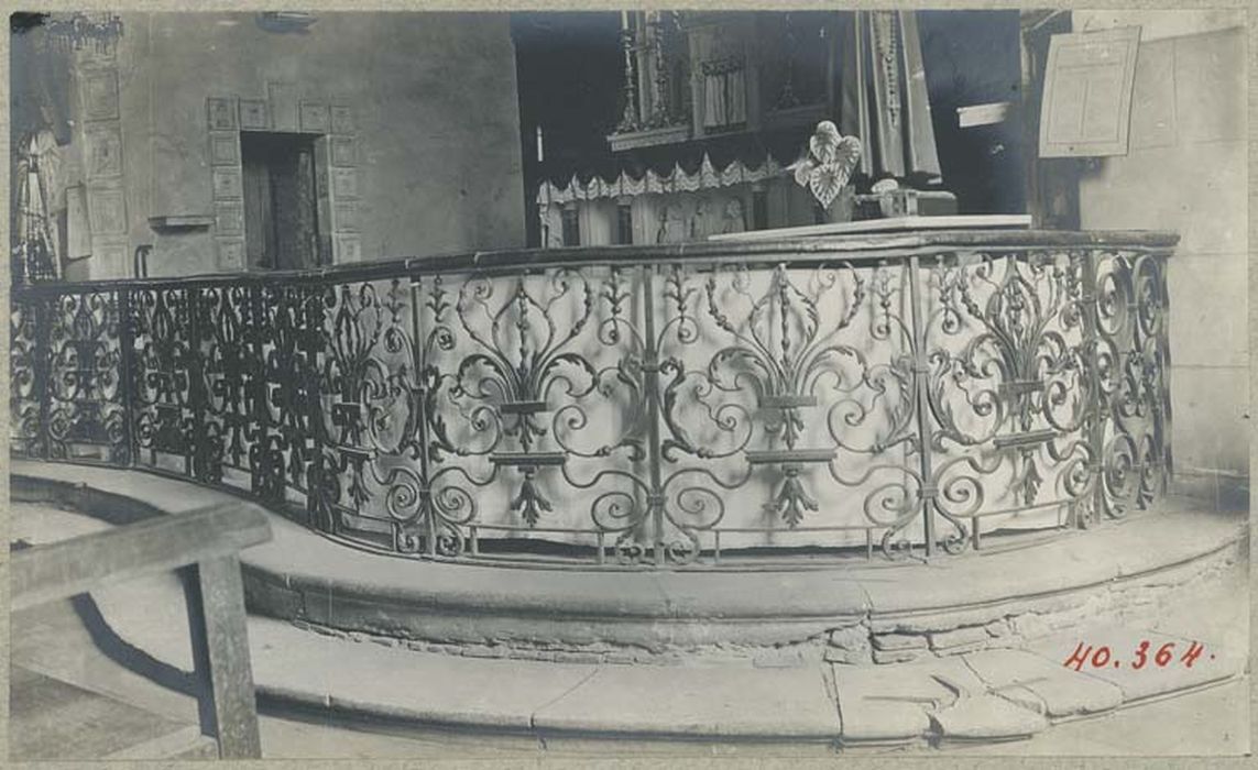 clôture de choeur (table de communion)