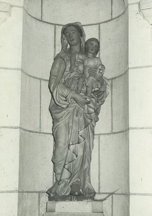 statue : Vierge à l'Enfant - © Ministère de la Culture (France), Médiathèque du patrimoine et de la photographie, diffusion RMN-GP