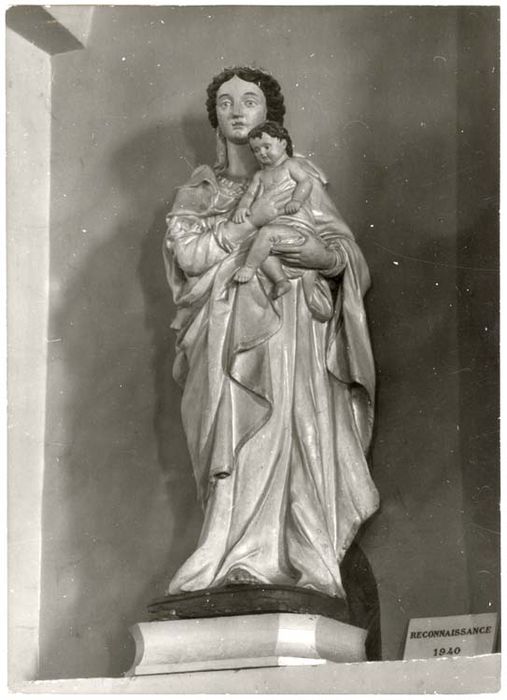 statue : Vierge à l’Enfant