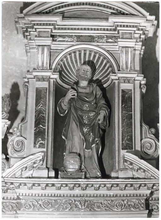 statue: Saint Pierre apôtre, retable latéral sud